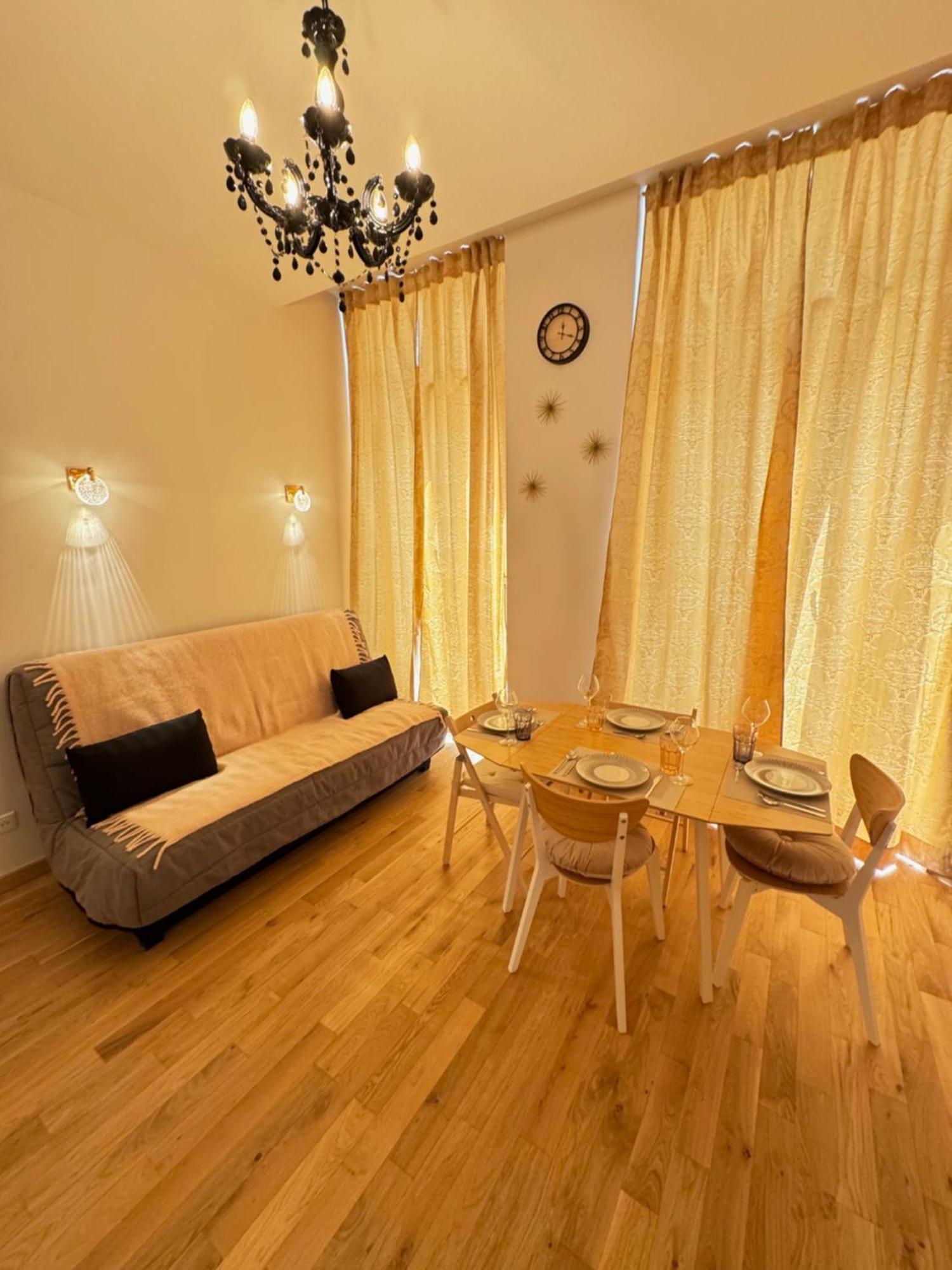 Chez Zenovia Apartment Paris Luaran gambar